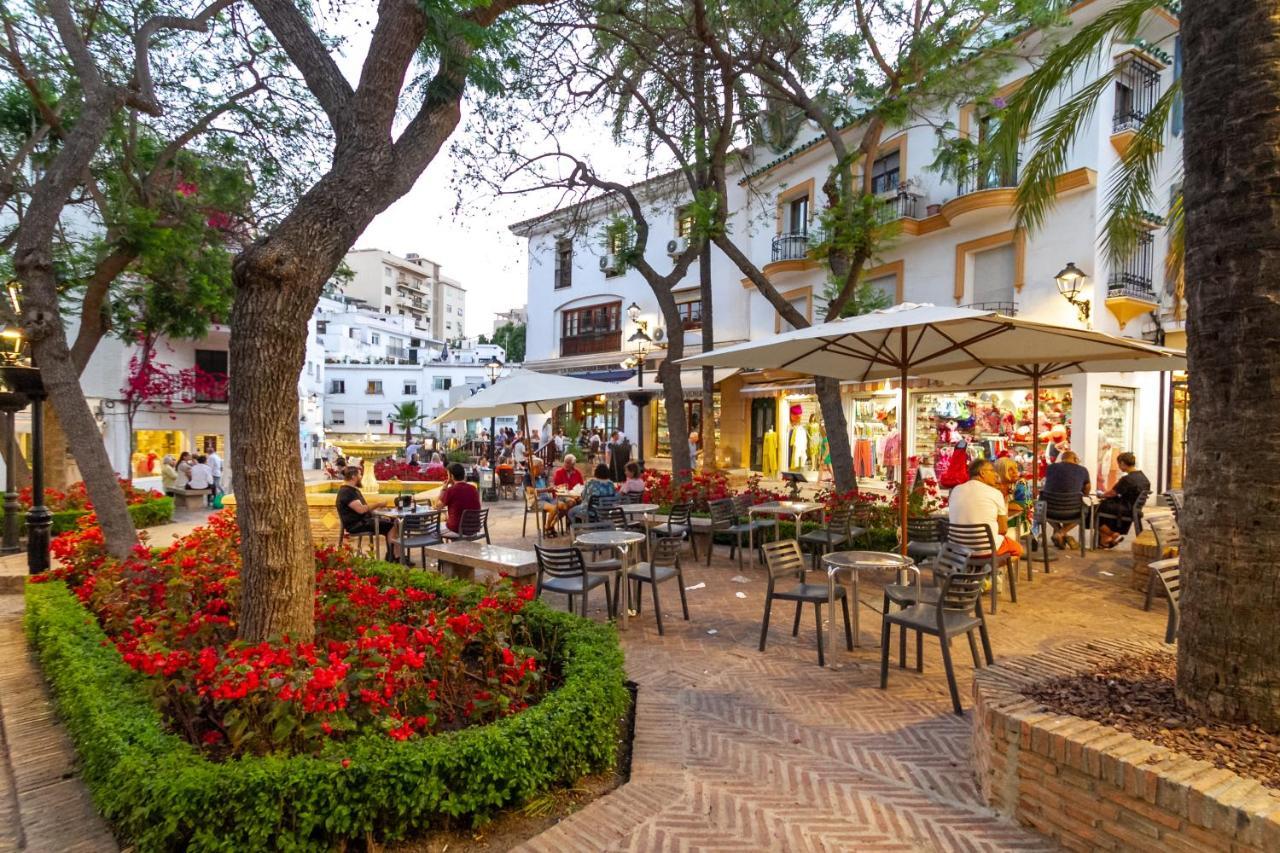 Marbella Banus Suites - Marbella Beach Front Suite Apartment Exterior photo