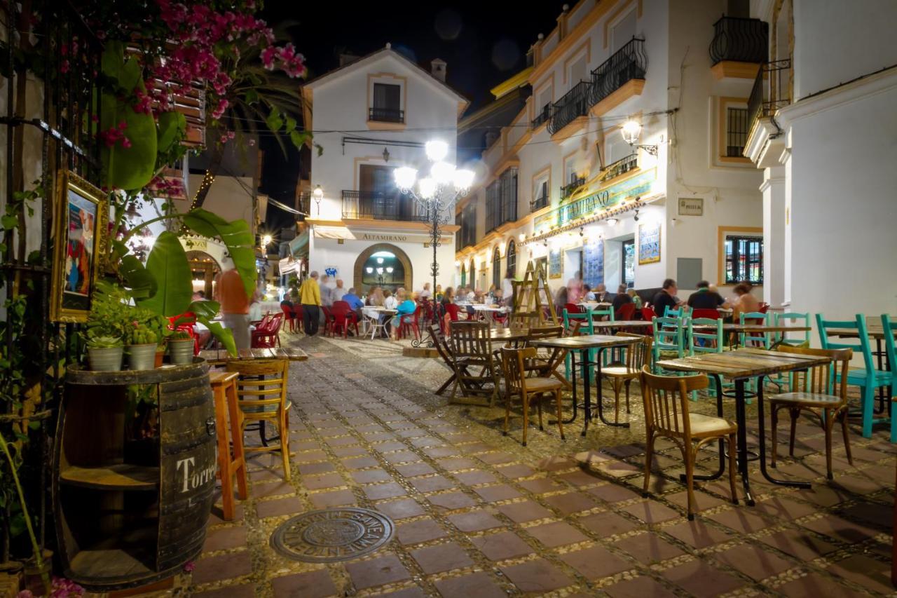 Marbella Banus Suites - Marbella Beach Front Suite Apartment Exterior photo